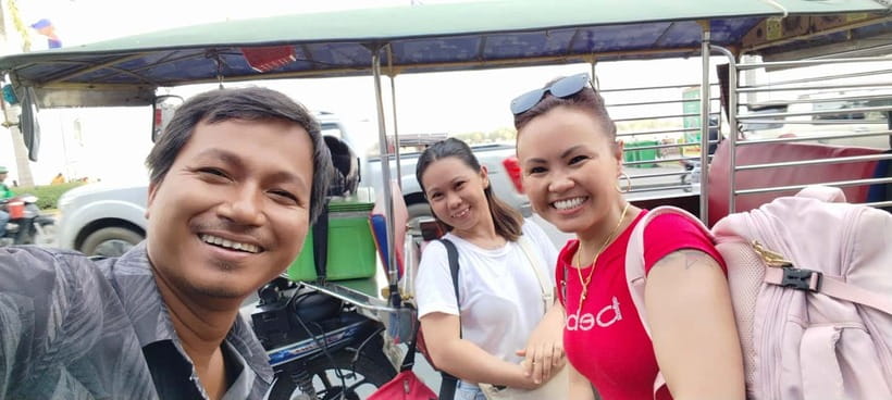 Phnom Penh: Private City Tour by Tuk-Tuk/Full or Half Day - Lunch gives the day a needed pause