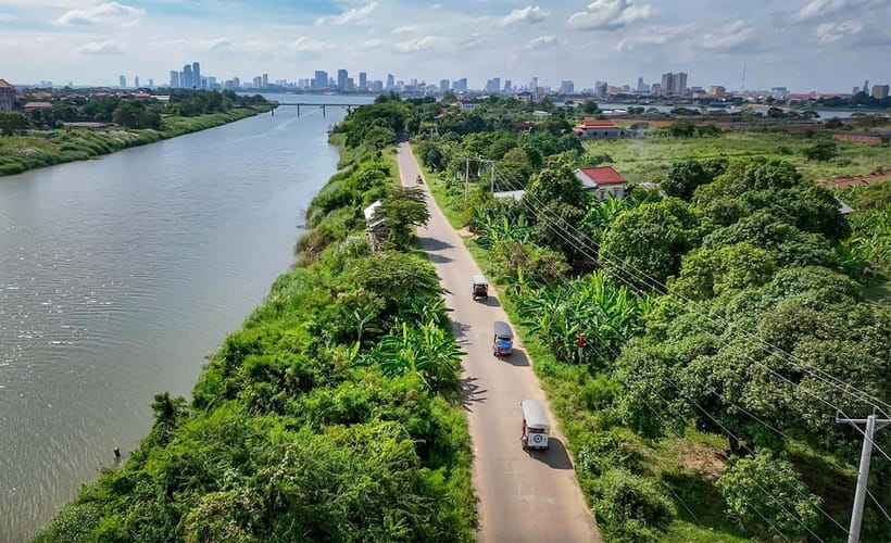 Phnom Penh to Silk Island By Tuk-Tuk with local Expert - Key points at a glance