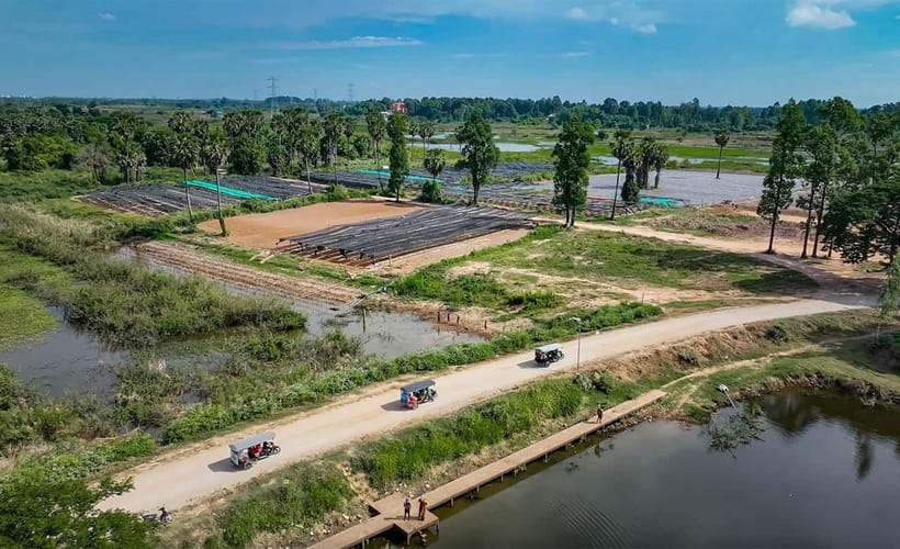 Phnom Penh to Silk Island By Tuk-Tuk with local Expert - Seeing how tofu skin is made