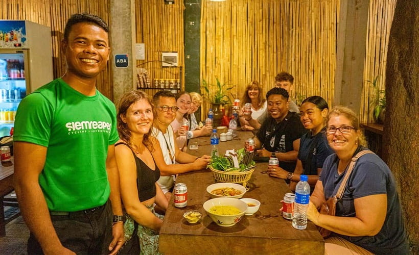Phnom Penh: Walking Tour, Food Tour & Sunset Cruise - Why this four-hour route works