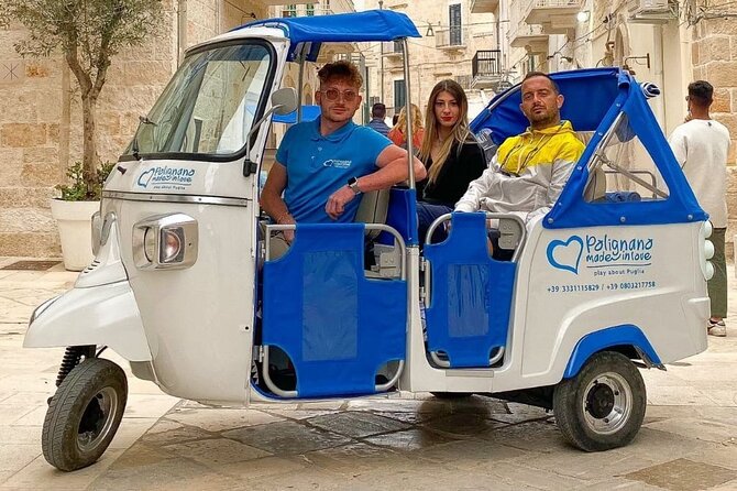 Polignano a Mare: Vintage Private Tour in TukTuk - Grotta Azzurra from above