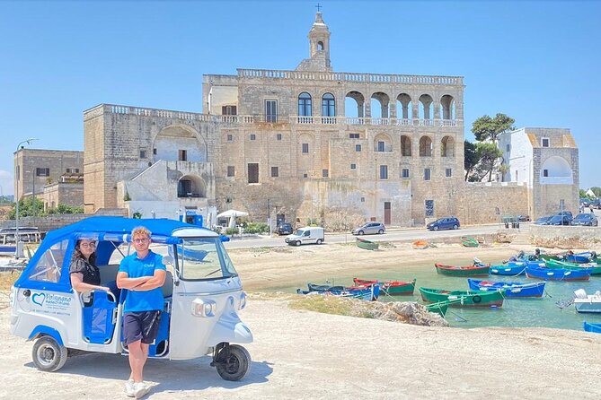 Polignano a Mare: Vintage Private Tour in TukTuk - San Vito Abbey and the old port