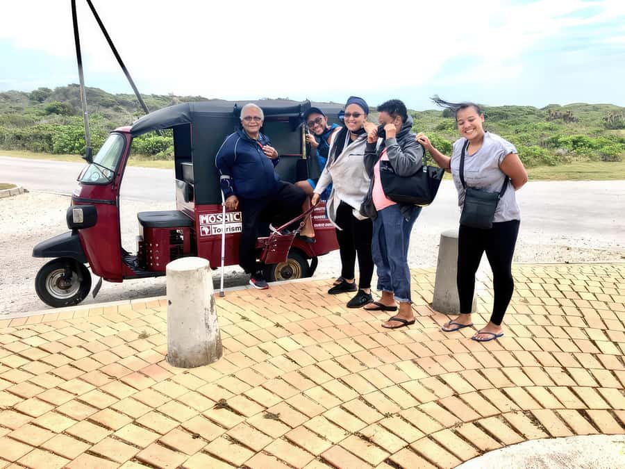 Port Elizabeth tuk-tuk tour, experience the natural beauty. - Cape Recife Sanctuary brings nature into the route