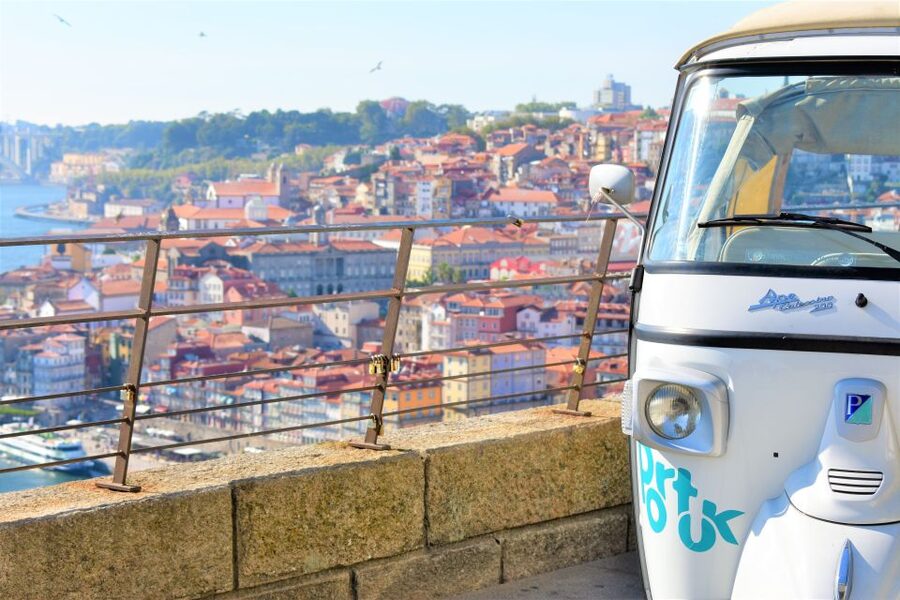 Porto: Full-Day Private Tuk Tuk Tour - Palácio de Cristal Gardens and views over the Douro
