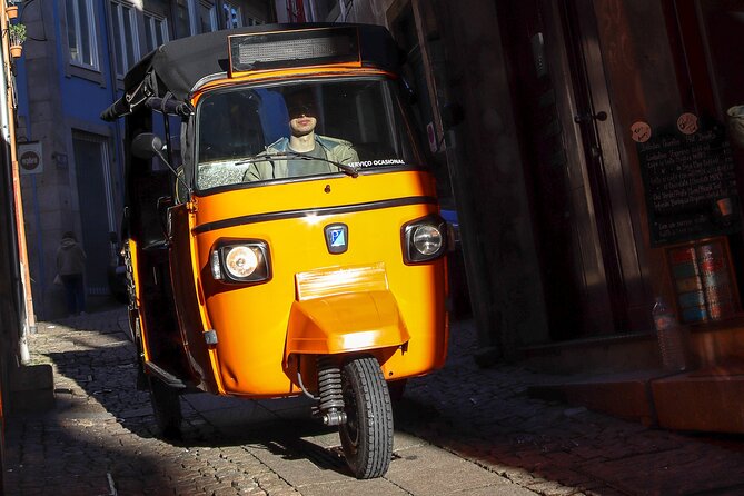 Porto: Fun Private Tuk Tuk Tour - Six bridges and the Eiffel Bridge
