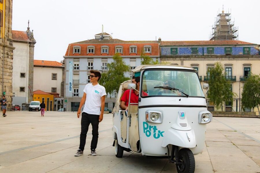 Porto: Private Tuk-Tuk Tour with Short Walks and Wine - Short walks at churches, markets, and old streets