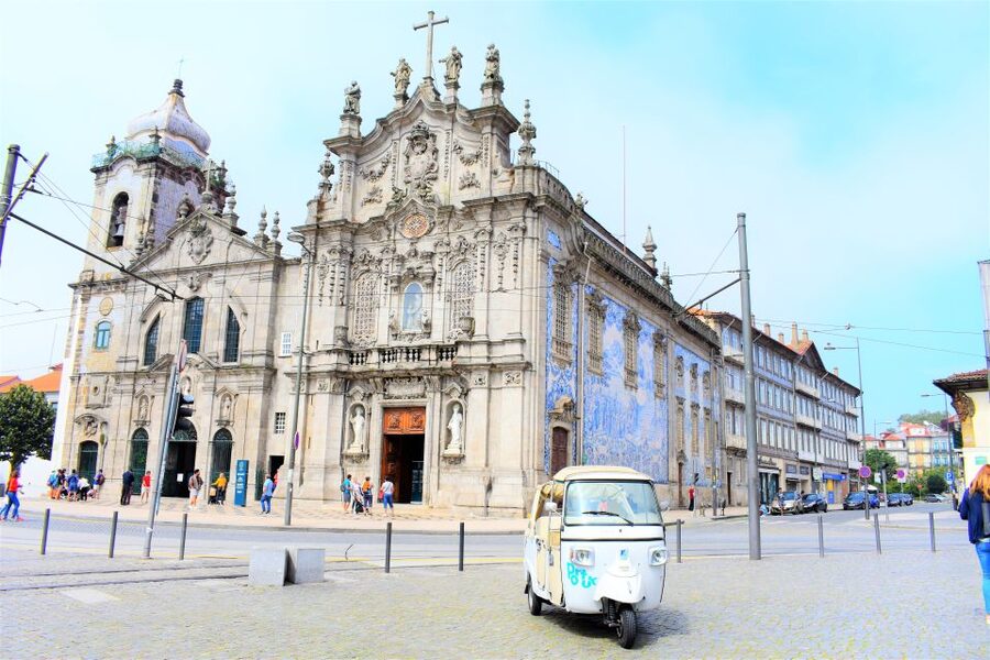 Porto: Private Tuk-Tuk Tour with Short Walks and Wine - Is $81 per person good value?