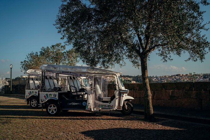 Porto Tuk Tuk: Clérigos, Seaside & Viewpoints - with Options - Key points to know before you book