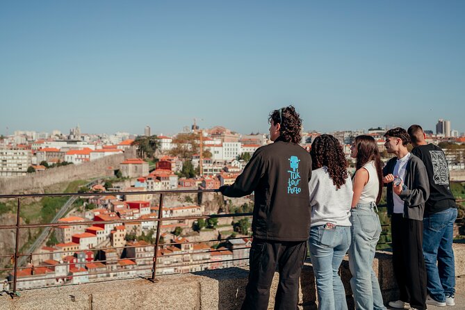 Porto Tuk Tuk: Clérigos, Seaside & Viewpoints - with Options - Starting at Batalha Square