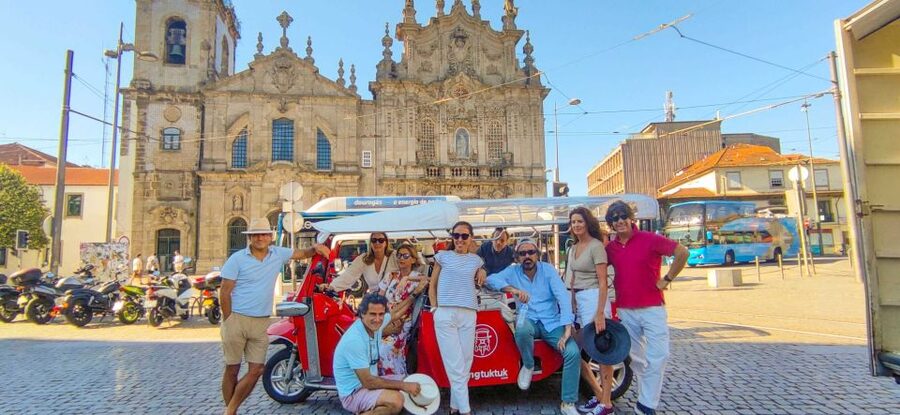 Porto: Tuk-Tuk Tour, Douro River Cruise, and Wine Tasting - Avenida dos Aliados, Santa Catarina, and Batalha