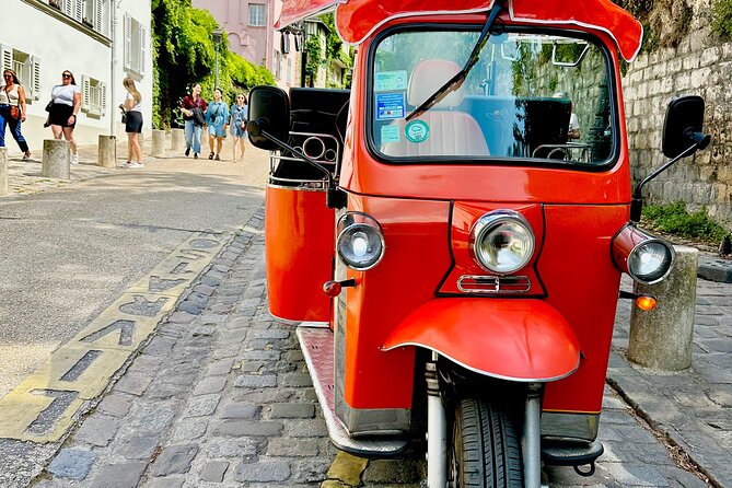 Premium private tour of Paris in an Electric TukTuk (4 hours) - A fast, personal introduction to Paris