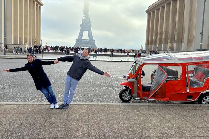 Premium private tour of Paris in an Electric TukTuk (4 hours) - Starting among cafés in Saint-Germain-des-Prés