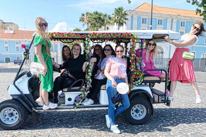 Private 1H30 Tuk Tuk Tour in Lisbon City - Lisbon Cathedral and the city’s layered faiths