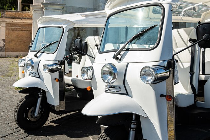 Private 2 Hour VIP Tuk Tuk Tour with Hotel Pickup and Prosecco - Passing Circus Maximus and Trastevere