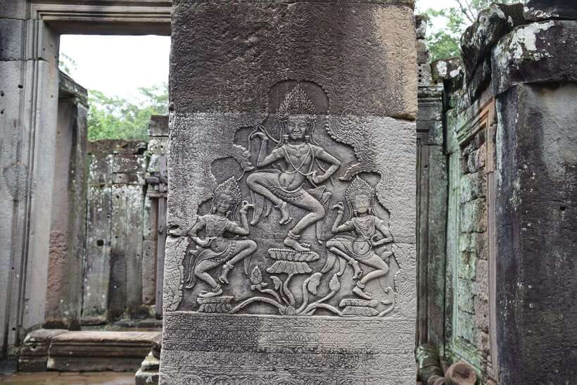 Private Angkor Sunrise, Guide Breakfast and Tuktuk included - The Elephant Terrace and Angkor Thom