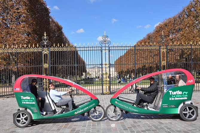 Private City-Tour by rickshaw bike in Paris: The "Saint-Germain" - A riverside view of Notre-Dame