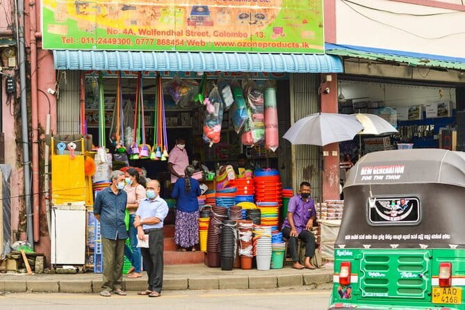 Private Colombo Tuk Tuk City Tour - Fort and Pettah, where the tour gets busier