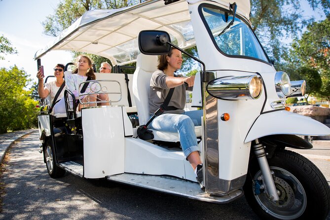 Private Electric Tuk Tuk Tour in Rome - Republic Square and the Quirinal Hill