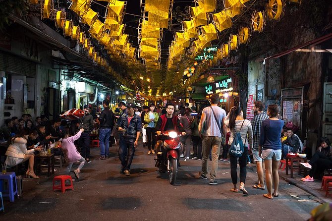 Private Evening Walking Tour - Cyclo & Water Puppet Show in Hanoi Old Quarter - Hoan Kiem Lake and the legend of the returned sword