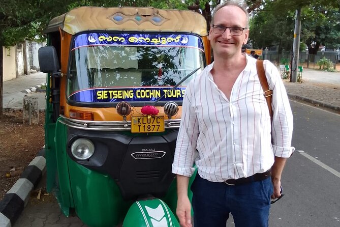 Private Fort kochi Tuk-Tuk Tour - Dutch Cemetery and the colonial story