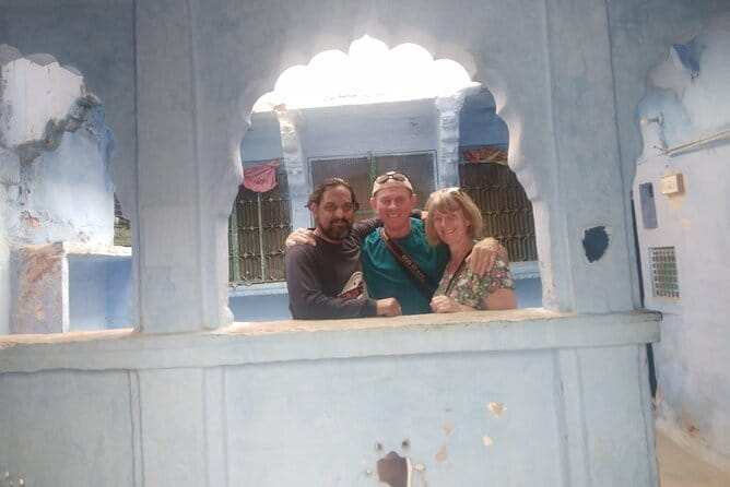 Private Full Day Jodhpur CIty Sightseeing Tour By Tuk Tuk - A quiet hour at Jaswant Thada