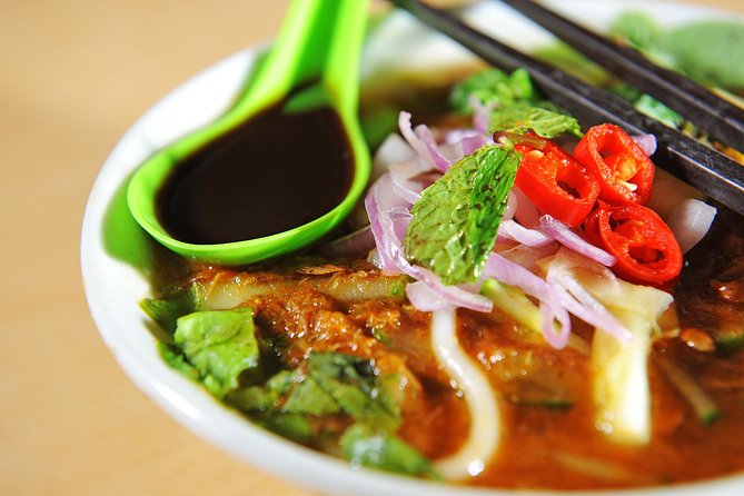 Private George Town by Night with Food Tasting and Trishaw Ride - Choosing between Red Garden and Gurney Drive
