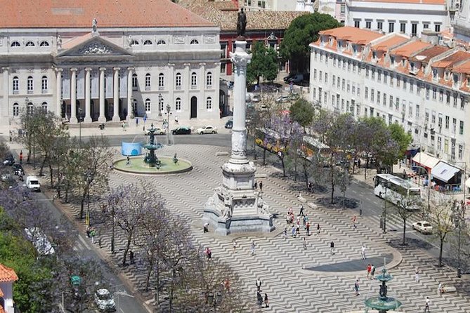 Private guided tour to 7 Colinas and Belém in an electric Tuk Tuk with 4.5 hours. - From Estrela and São Bento toward the river