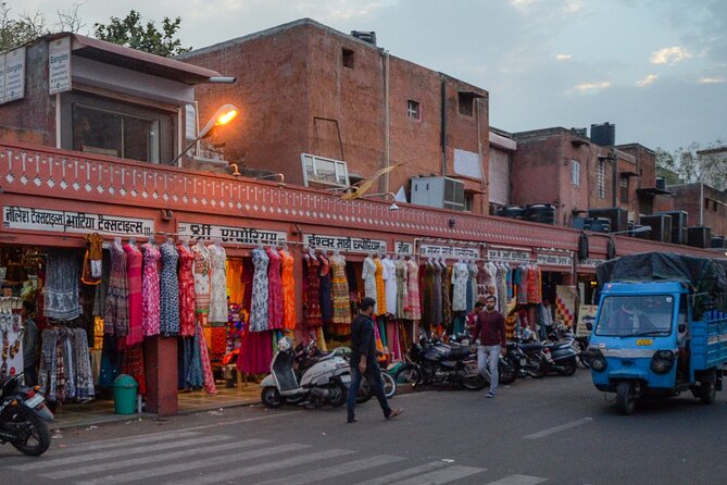 Private: Jaipur Shopping Tour By Tuk Tuk - Fabrics, saris, and Jaipur’s printed cloth