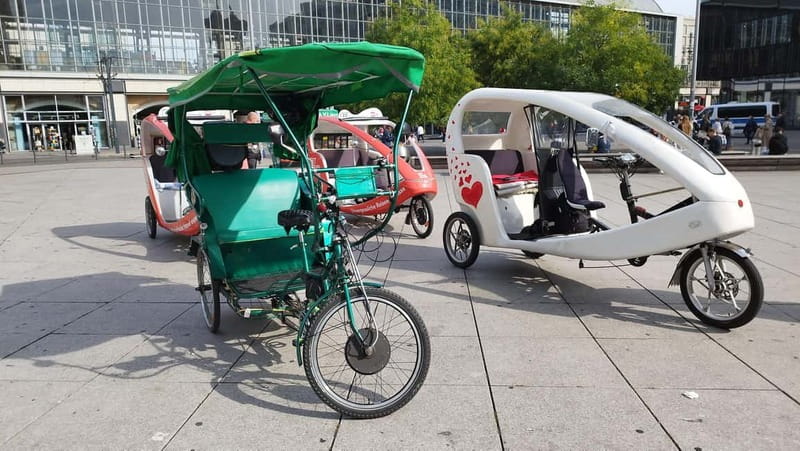 Private (Multi) Rickshaws with Pick-up Hotel - Brandenburg Gate and the difficult story of Berlin