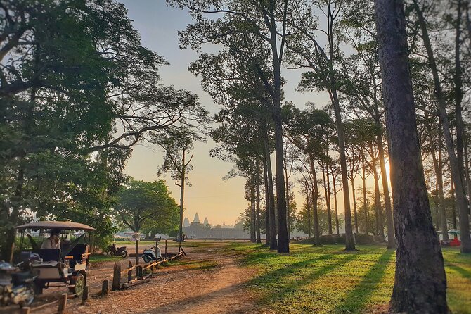 Private must-visit Temples Tour with Guide & Tuk Tuk - Angkor Wat: start with Cambodia’s great symbol
