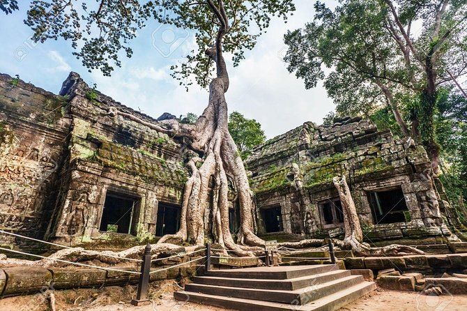 Private one-day tuktuk 'small tour' of the oldest Angkor temples - Angkor Thom and Bayon: the imperial capital