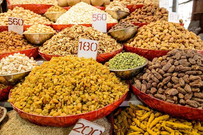Private Rickshaw Tour of Old Delhi Heritage with Food Tasting - Key things to know before booking