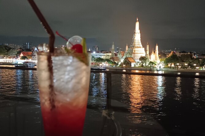 Private Tour : Bangkok Night Private Tuk Tuk Tour and Street food - The Grand Palace from outside