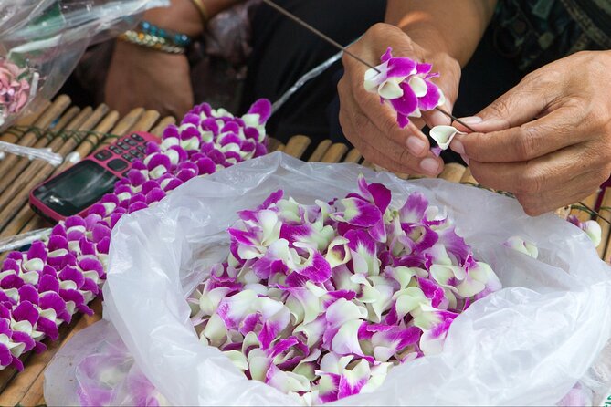 Private Tour : Bangkok Night Private Tuk Tuk Tour and Street food - What the $110.68 price means