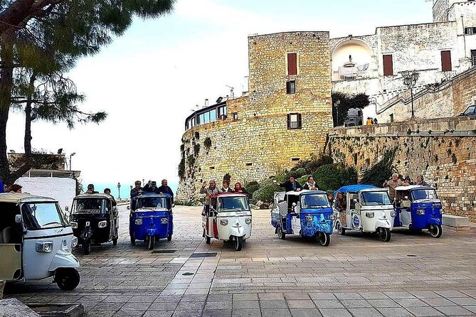 Private tour by Tuk Tuk of the Ostuni medieval quarter. - Piazza della Libertà, the tour’s natural center