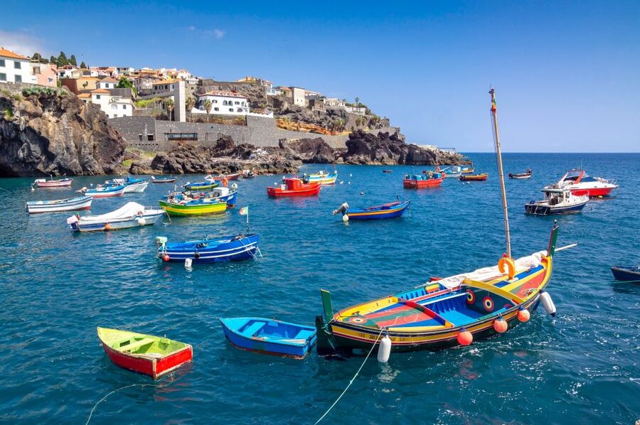Private tour:Câmara de Lobos Churchill Bay Guided Tuk Tuk - Leaving Funchal along Monumental Street