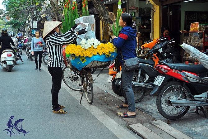 Private tour - Hanoi old quarter cyclo tour (2 hours) - Church, Lo Ren, Lan Ong, Hang Ma, and Hang Bac