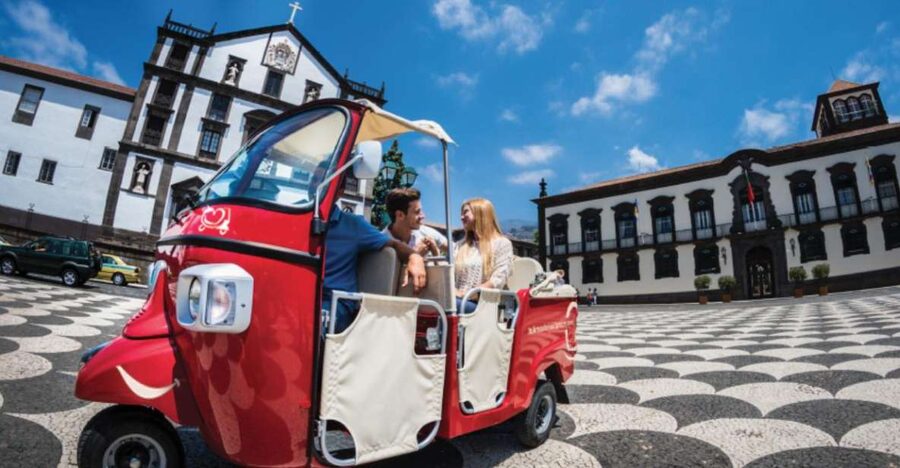 Private Tour:Historical Old Town 1-Hour Tour by Tuk Tuk - Who should book this one-hour ride?
