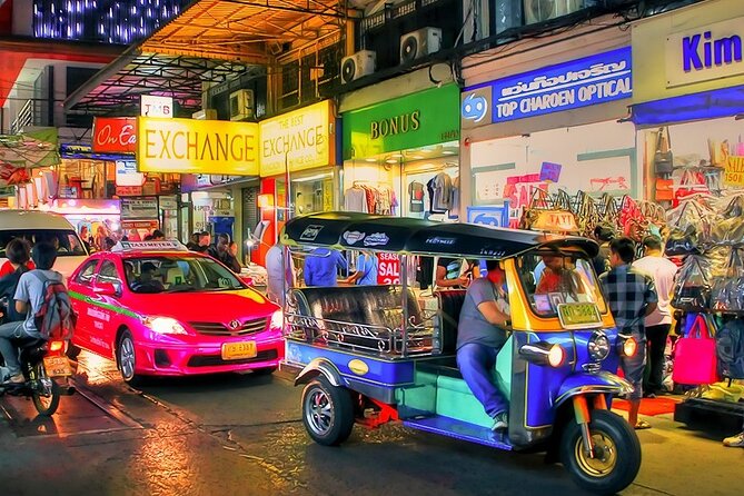 Private Tuk Tuk Night Adventure with Dinner - Dinner, guide service, and the private advantage