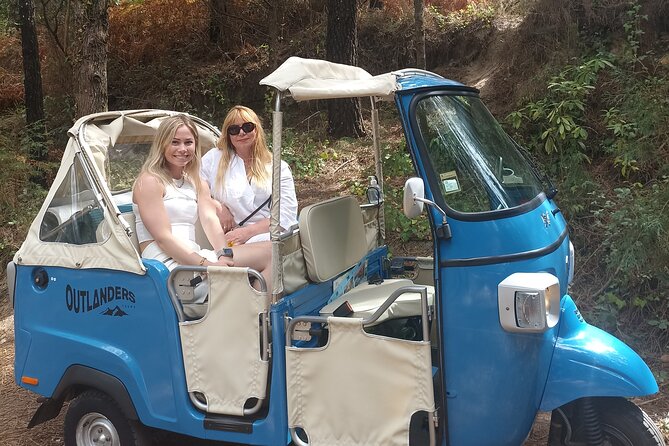 Private Tuk Tuk Tour around Sintra - Starting at the National Palace and Sabuga Fountain