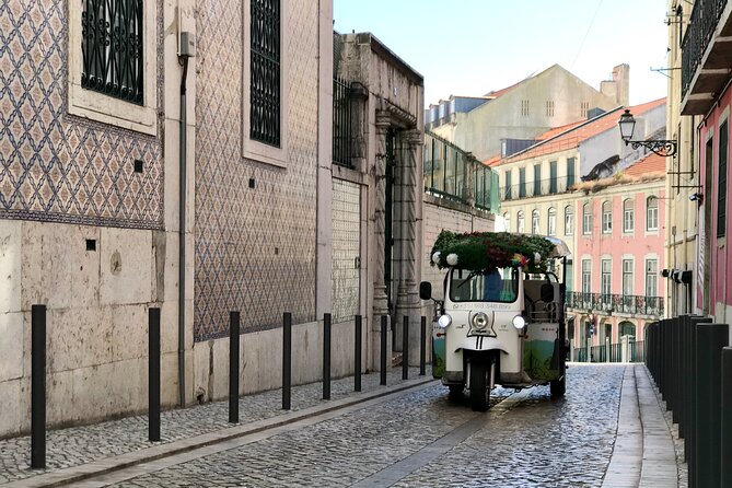 Private tuk tuk tour in old city Lisbon (Standard-1h30) - Why a tuk-tuk works well in Lisbon’s old city