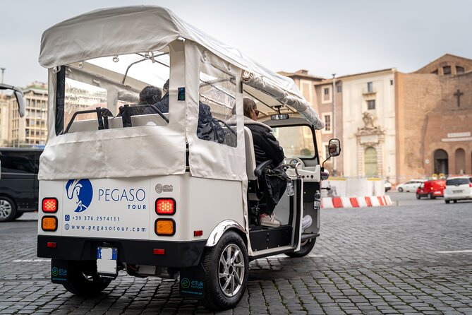 Private Tuk Tuk Tour in Rome - Piazza Venezia and the Altar of the Fatherland
