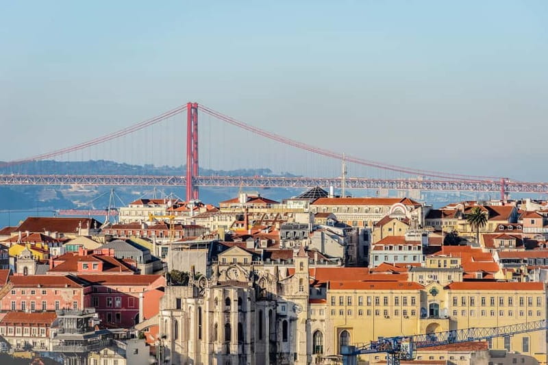 Private Tuk Tuk Tour Lisbon Old Town - Comfort, age limits, and practical restrictions