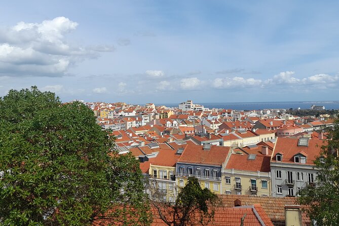 Private tuk tuk tour through the historic center of Lisbon - Alfama: Lisbon’s oldest neighborhood
