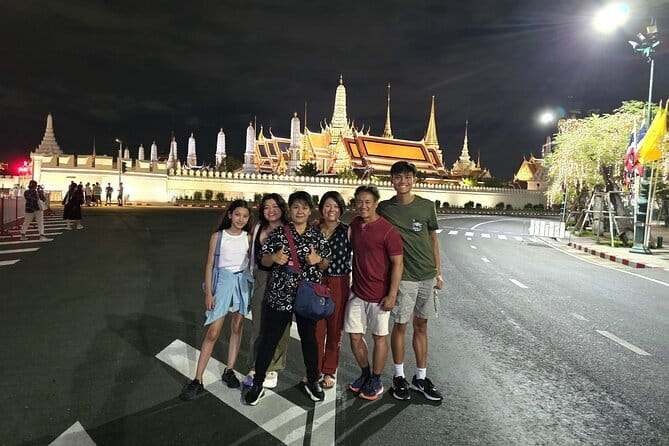 Private Tuktuk Authentic Food Tour (Chinatown-Flower Market) - Key points at a glance