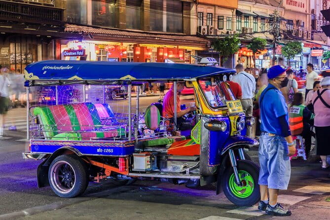 Private Tuktuk Authentic Food Tour (Chinatown-Flower Market) - Pak Khlong Flower Market in fifteen minutes