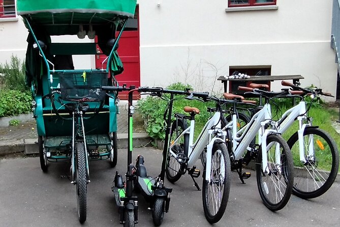 Private Up to 12 Guests-ONE RICKSHAW, E-Bikes, E-Scooters - Why this mixed-transport tour works for families