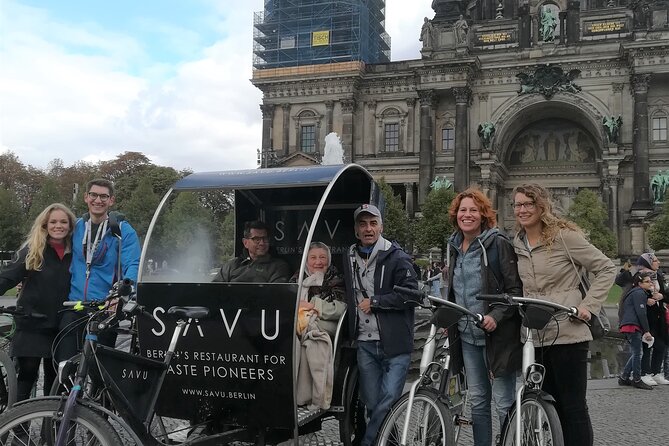 Private Up to 12 Guests-ONE RICKSHAW, E-Bikes, E-Scooters - Gendarmenmarkt and Berlin’s grand civic face