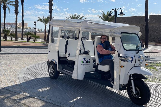 Private VIP Tour in Tuk Tuk Cadiz - Why a tuk tuk suits Cádiz