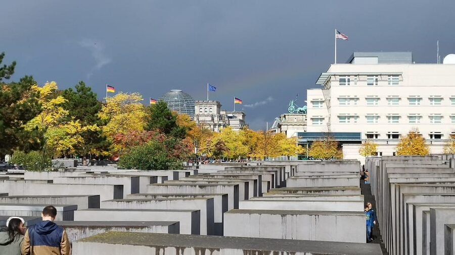 Rickshaw for 2 and Driver-Shared Guide (Combo Vehicle Group) - Brandenburg Gate and the Reichstag